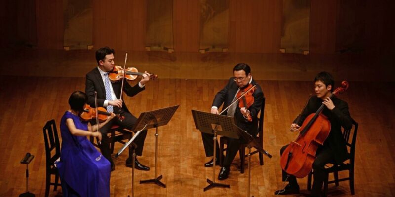 TSUANMIヴァイオリン、ヴィオラ、チェロによるカルテット